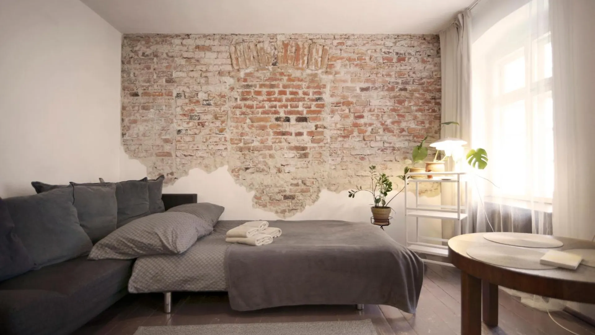 Vintage Rooms / Old Town Wroclaw / City Center